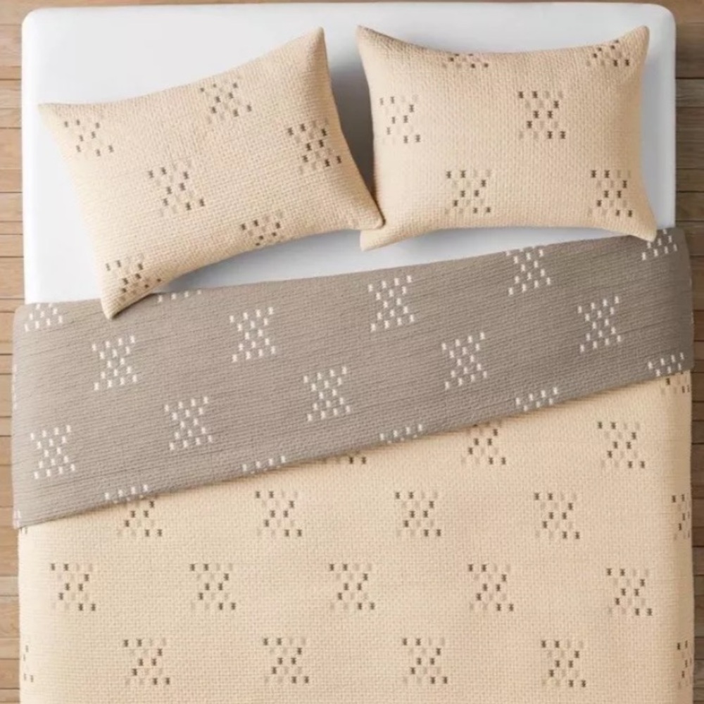 1 Opalhouse Jungalow standard Gauze Matelasse pillow Sham case Cream Ivory NWOT